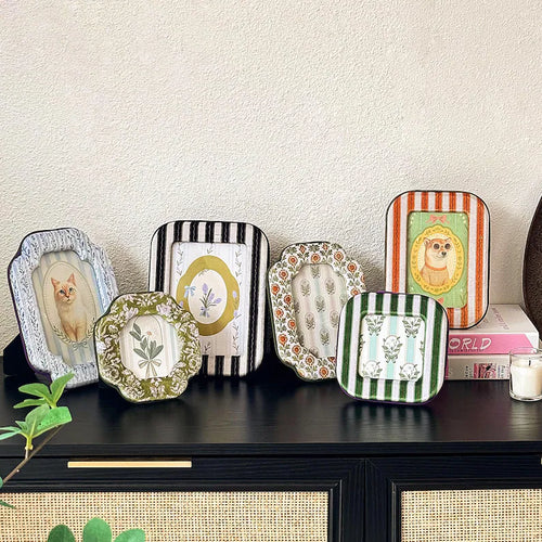 Vintage Decorative Trays – Retro Animal & Botanical Print Serving Plates for Home Décor